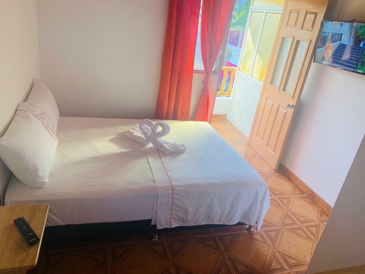 Hospedaje 3 Esquinas Guatapé Екстериор снимка